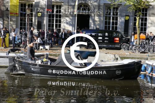 Amsterdam 15 oktober 2014
Buddha to Buddha booyt en Bus bij ADE voor felix Meritis.