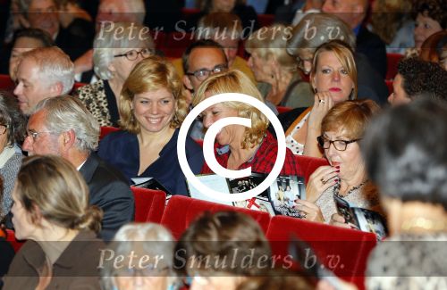 Utrecht 4 november 2014
Premiere Annie MG Schmidt op soestdijk in de schouwburg van Utrecht.
Claudia de Breij met nieuwe vriendin Jessica