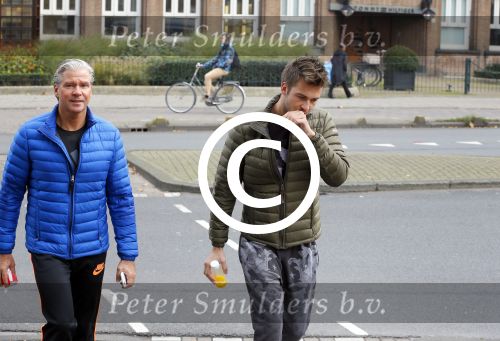 Amsterdam 5 november 2014
Dave en Dries Roelvink gaan rennen in het vondelpark voor hun soap die binnenkort op sbs6 uitgezonden wordt.