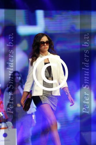 Hilversum 27 oktober 2014
Finale Hollands next top model 2014 HNTM in studio 21 gepresenteerd door Anouk Smulders en Fred v Leer.Finalisten zijn Nicky Opheij Sanne Aisha en Debbie Dhillon. In de jury zitten Freek Koster May Britt Mobach en Dirk Kikstra.