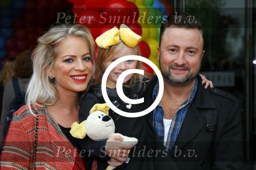 Utrecht 25 oktober 2014
Premiere Woezel en Pip in het beatrixtheater. Dennis Weening met vrouw en dochter