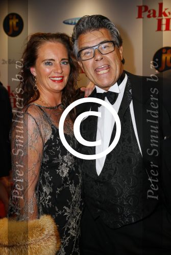 Hilversum 27 oktober 2014
Premiere film pak van mijn hart van Kees v Nieuwkerk. Emile Ratelband met zijn vriendin