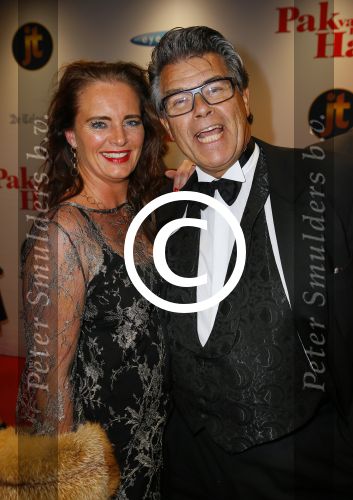 Hilversum 27 oktober 2014
Premiere film pak van mijn hart van Kees v Nieuwkerk. Emile Ratelband met zijn vriendin