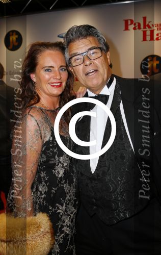 Hilversum 27 oktober 2014
Premiere film pak van mijn hart van Kees v Nieuwkerk. Emile Ratelband met zijn vriendin