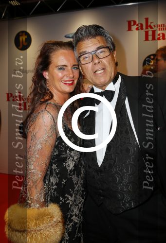Hilversum 27 oktober 2014
Premiere film pak van mijn hart van Kees v Nieuwkerk. Emile Ratelband met zijn vriendin