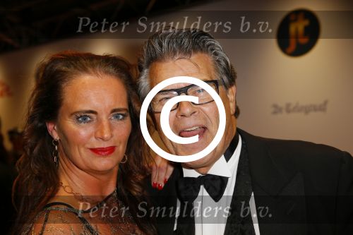 Hilversum 27 oktober 2014
Premiere film pak van mijn hart van Kees v Nieuwkerk. Emile Ratelband met zijn vriendin