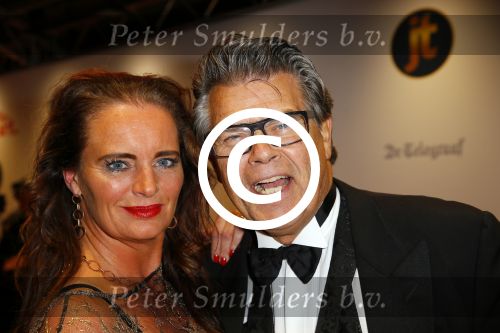Hilversum 27 oktober 2014
Premiere film pak van mijn hart van Kees v Nieuwkerk. Emile Ratelband met zijn vriendin