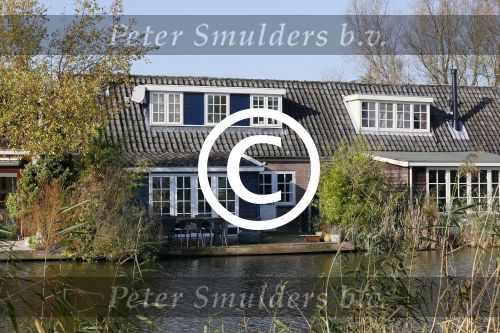 Abcoude 1 november 2014
Huis floortje Dessing aan het water het Gein staat te koop