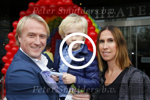 Utrecht 25 oktober 2014
Premiere Woezel en Pip in het beatrixtheater.
Frank Botman met vrouw en zoon