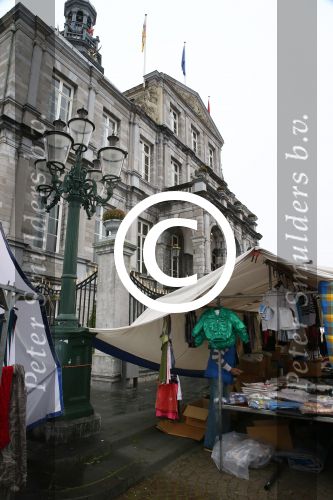 Maastricht, 29 Oktober 2014
Het Gemeentehuis van Maastricht op de markt, de Gay Kroeg bij de Markt en het appratement waar Onno Hoes woont