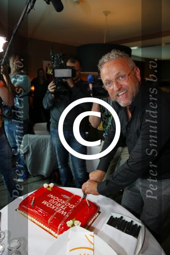 Schiphol 4 november 2014
Gordon komt terug van zijn kitkat break op een onbewoond eiland.