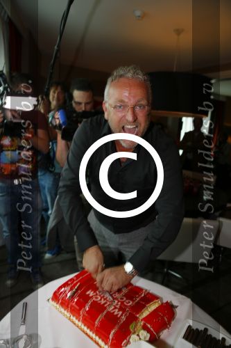 Schiphol 4 november 2014
Gordon komt terug van zijn kitkat break op een onbewoond eiland.