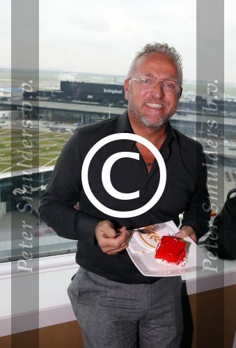 Schiphol 4 november 2014
Gordon komt terug van zijn kitkat break op een onbewoond eiland.