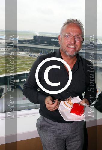 Schiphol 4 november 2014
Gordon komt terug van zijn kitkat break op een onbewoond eiland.