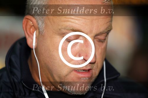 Schiphol 26 oktober 2014
Gordon vertrekt vanaf schiphol voor een reclamestunt van Kitkat naar een onbewoond eiland.