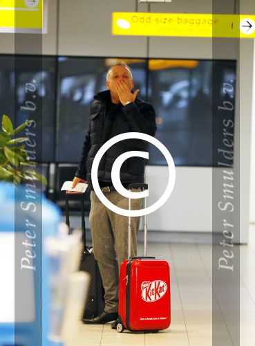 Schiphol 26 oktober 2014
Gordon vertrekt vanaf schiphol voor een reclamestunt van Kitkat naar een onbewoond eiland.