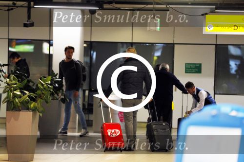 Schiphol 26 oktober 2014
Gordon vertrekt vanaf schiphol voor een reclamestunt van Kitkat naar een onbewoond eiland.