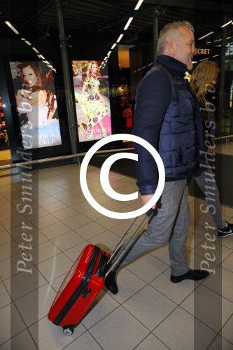 Schiphol 26 oktober 2014
Gordon vertrekt vanaf schiphol voor een reclamestunt van Kitkat naar een onbewoond eiland.