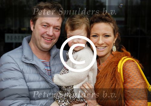 Utrecht 25 oktober 2014
Premiere Woezel en Pip in het beatrixtheater. Jessica Mendels met man en dochter