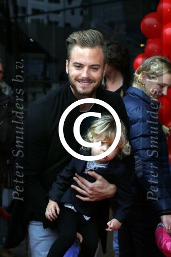 Utrecht 25 oktober 2014
Premiere Woezel en Pip in het beatrixtheater. Jim Bakkum met zoon