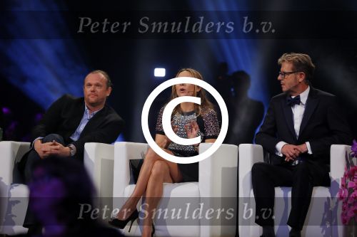 Hilversum 27 oktober 2014
Finale Hollands next top model 2014 HNTM in studio 21 gepresenteerd door Anouk Smulders en Fred v Leer.Finalisten zijn Nicky Opheij Sanne Aisha en Debbie Dhillon. In de jury zitten Freek Koster May Britt Mobach en Dirk Kikstra.