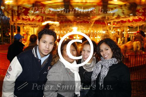 Kaatsheuvel 25 november 2007
Princess kerstborrel in de efteling. 
Justine Paemelay met kinderen