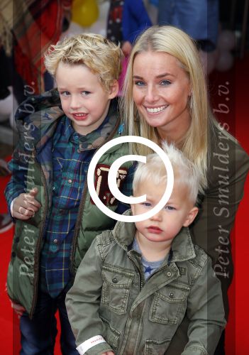 Utrecht 25 oktober 2014
Premiere Woezel en Pip in het beatrixtheater. Kim Stekelenburg met moeder en kinderen