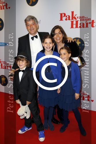 Hilversum 27 oktober 2014
Premiere film pak van mijn hart van Kees v Nieuwkerk.
Nathan Meeter met familie