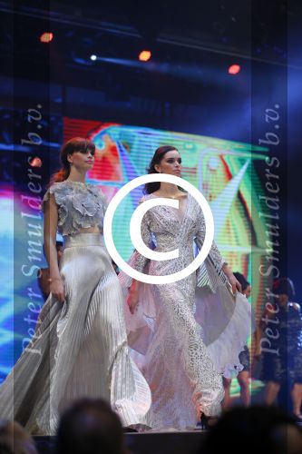Hilversum 27 oktober 2014
Finale Hollands next top model 2014 HNTM in studio 21 gepresenteerd door Anouk Smulders en Fred v Leer.Finalisten zijn Nicky Opheij Sanne Aisha en Debbie Dhillon. In de jury zitten Freek Koster May Britt Mobach en Dirk Kikstra.