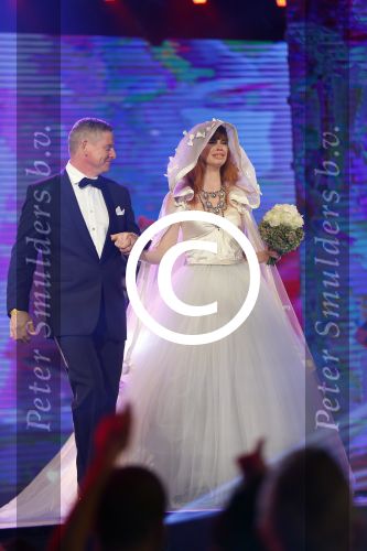 Hilversum 27 oktober 2014
Finale Hollands next top model 2014 HNTM in studio 21 gepresenteerd door Anouk Smulders en Fred v Leer.Finalisten zijn Nicky Opheij Sanne Aisha en Debbie Dhillon. In de jury zitten Freek Koster May Britt Mobach en Dirk Kikstra.