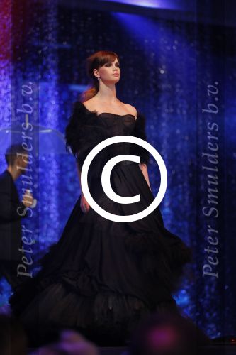 Hilversum 27 oktober 2014
Finale Hollands next top model 2014 HNTM in studio 21 gepresenteerd door Anouk Smulders en Fred v Leer.Finalisten zijn Nicky Opheij Sanne Aisha en Debbie Dhillon. In de jury zitten Freek Koster May Britt Mobach en Dirk Kikstra.