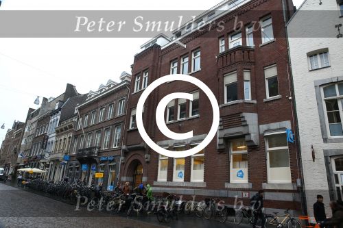 Maastricht, 29 Oktober 2014
Het Gemeentehuis van Maastricht op de markt, de Gay Kroeg bij de Markt en het appratement waar Onno Hoes woont