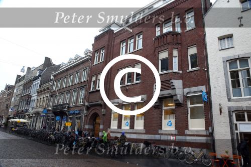 Maastricht, 29 Oktober 2014
Het Gemeentehuis van Maastricht op de markt, de Gay Kroeg bij de Markt en het appratement waar Onno Hoes woont