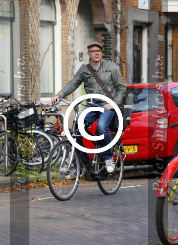 Amsterdam 31 oktober 2014
Owen Schumacher op de fiets in Amsterdam zuid