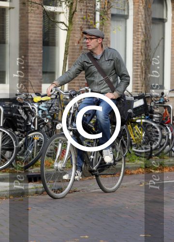 Amsterdam 31 oktober 2014
Owen Schumacher op de fiets in Amsterdam zuid