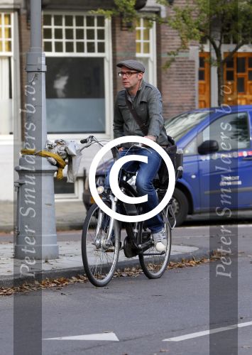 Amsterdam 31 oktober 2014
Owen Schumacher op de fiets in Amsterdam zuid