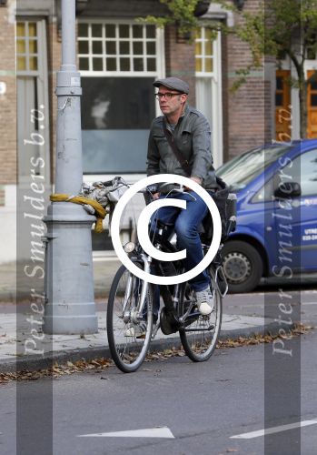 Amsterdam 31 oktober 2014
Owen Schumacher op de fiets in Amsterdam zuid