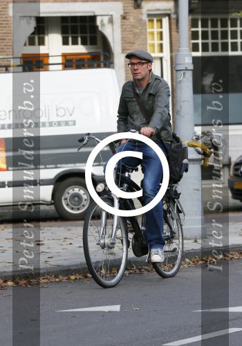 Amsterdam 31 oktober 2014
Owen Schumacher op de fiets in Amsterdam zuid
