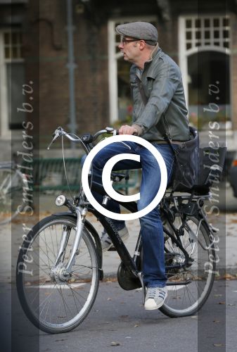 Amsterdam 31 oktober 2014
Owen Schumacher op de fiets in Amsterdam zuid