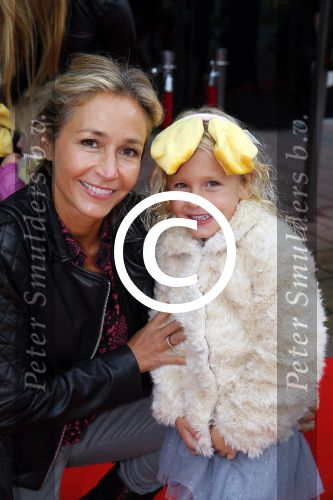 Utrecht 25 oktober 2014
Premiere Woezel en Pip in het beatrixtheater. Wendy v Dijk met dochter Lizzy en een vriendin