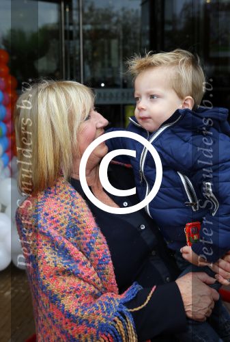 Utrecht 25 oktober 2014
Premiere Woezel en Pip in het beatrixtheater. Willeke Alberti met kleinzoon