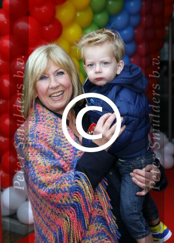 Utrecht 25 oktober 2014
Premiere Woezel en Pip in het beatrixtheater. Willeke Alberti met kleinzoon