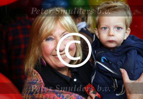 Utrecht 25 oktober 2014
Premiere Woezel en Pip in het beatrixtheater. Willeke Alberti met kleinzoon