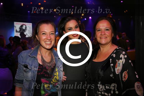 Hilversum 27 oktober 2014
Finale Hollands next top model 2014 HNTM in studio 21 gepresenteerd door Anouk Smulders en Fred v Leer.Finalisten zijn Nicky Opheij Sanne Aisha en Debbie Dhillon. In de jury zitten Freek Koster May Britt Mobach en Dirk Kikstra.