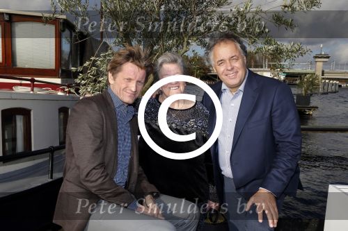 Amsterdam 12 november 2015
Presentatie koffers van de NOC NSF van princess voor Rio 2016 bij restaurant het Bosch.
Aad Ouborg met Prins Pieter Christiaan en Dirk Zeelenberg