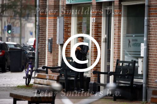 Amsterdam 21 oktober 2015
Manuel Broekman gaat met zijn vriendin Adriana Mosk met hun hond naar de dierenarts.