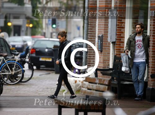 Amsterdam 21 oktober 2015
Manuel Broekman gaat met zijn vriendin Adriana Mosk met hun hond naar de dierenarts.