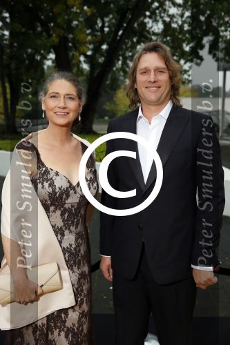 Hilversum 18 oktober 2015
Premiere nieuwe show in studio 21 Pandora. Arjan Postma met vrouw