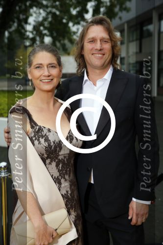 Hilversum 18 oktober 2015
Premiere nieuwe show in studio 21 Pandora. Arjan Postma met vrouw