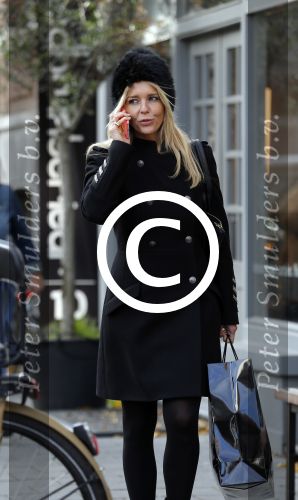 Amsterdam 13 november 2015 
Chantal janzen bellend op straat.